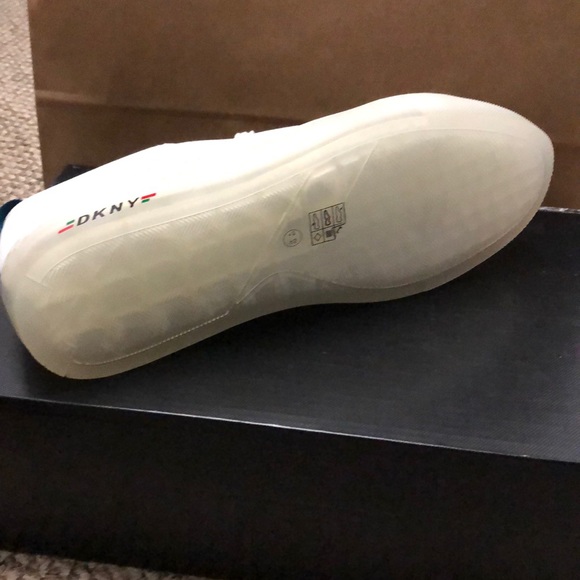 Dkny men Aaron sizes 7, 9 - Picture 4 of 4